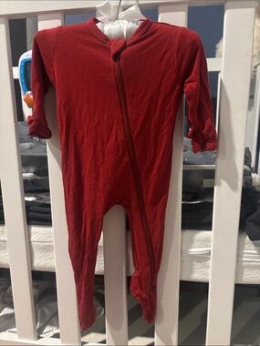 Kyte BABY Red Footed One-Piece Zip Pajama